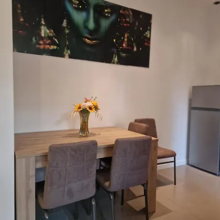 Ricky-lerua Apartamento Florencia